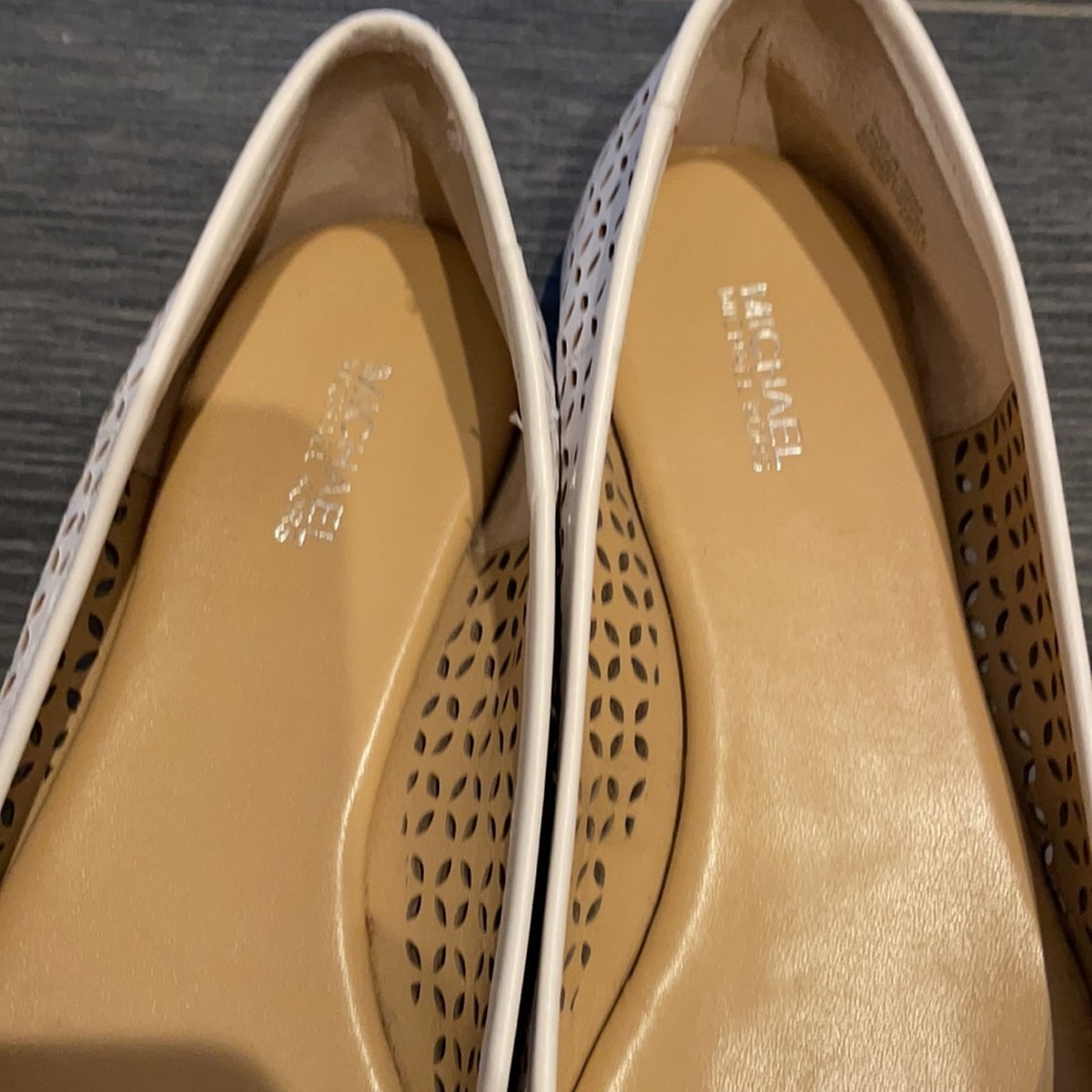 Flats - Picture 4 of 4